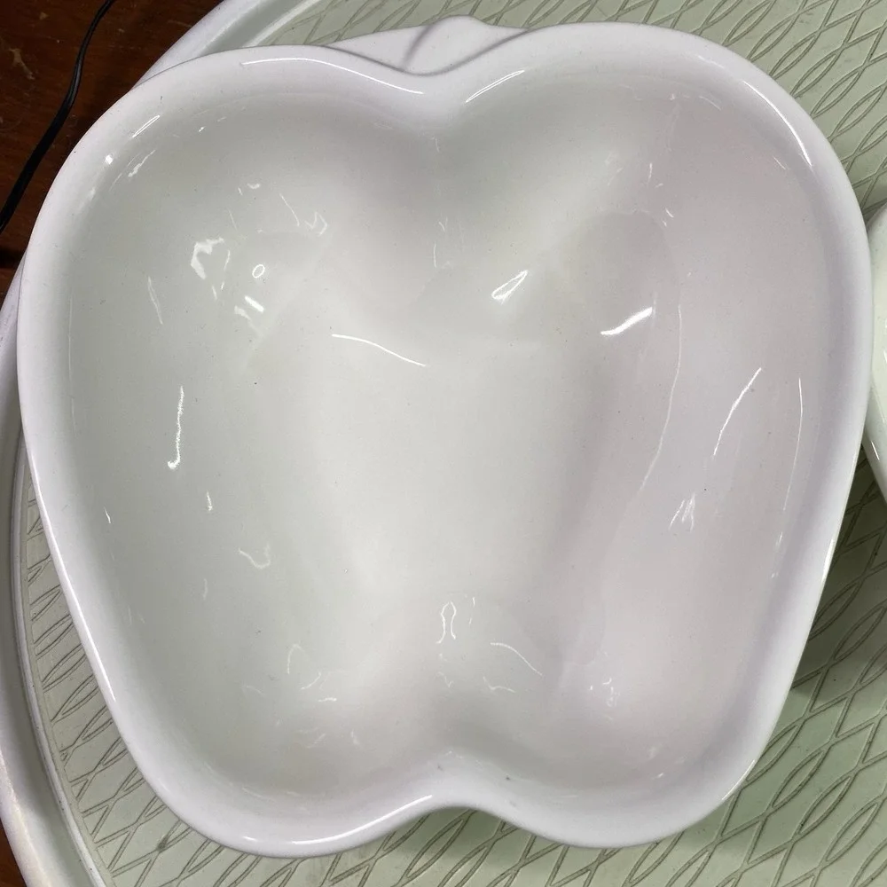PFALTZGRAFF Vintage APPLE Shaped Set of TWO White bowls EUC‎